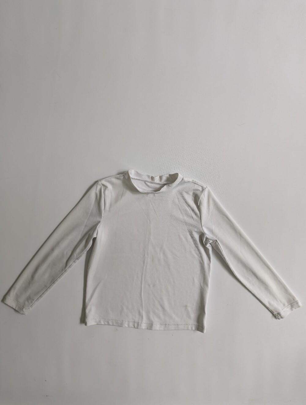 Cat & Jack Kids White Long-Sleeve Swim Rashguard XS (4/5)